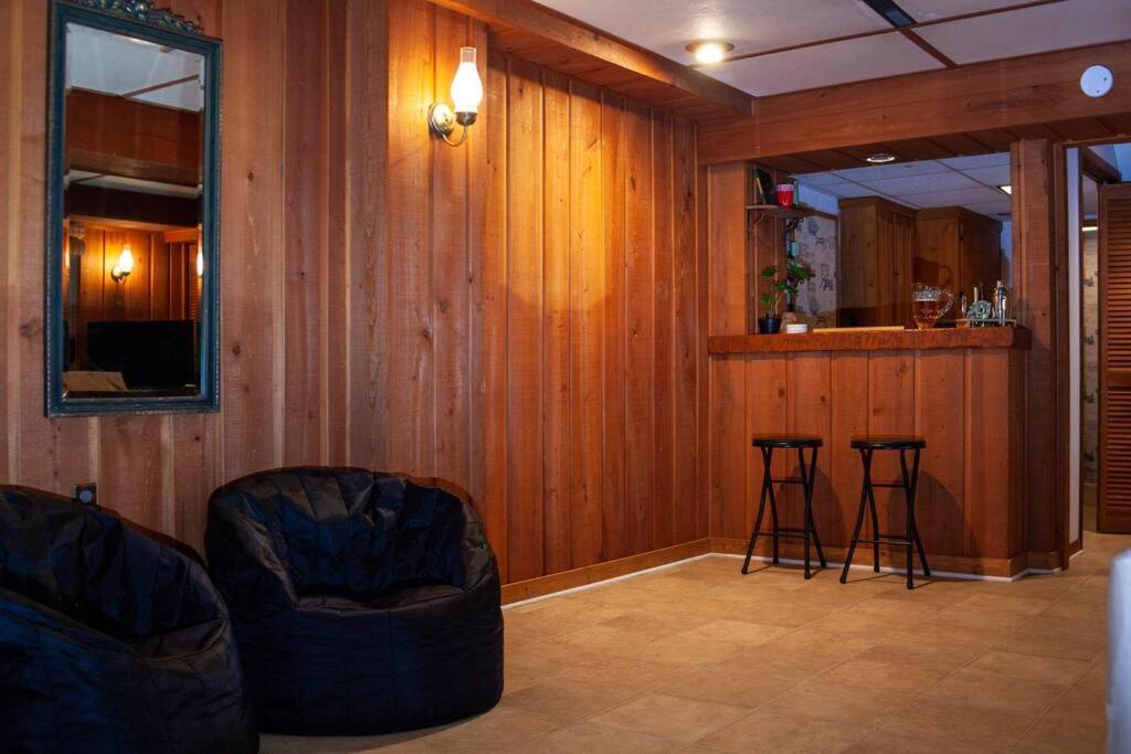Modern Cabin With Hot Tub Grill Lake Beach Wineries Hiking Fishing And Hershey Park Family And Pet Friendly Superhosts On Ab&B Mount Gretna Εξωτερικό φωτογραφία