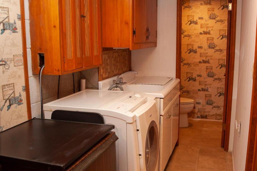 Modern Cabin With Hot Tub Grill Lake Beach Wineries Hiking Fishing And Hershey Park Family And Pet Friendly Superhosts On Ab&B Mount Gretna Εξωτερικό φωτογραφία